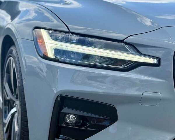 Серый Вольво С60, объемом двигателя 1.97 л и пробегом 9 тыс. км за 33000 $, фото 16 на Automoto.ua