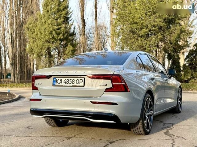 Серый Вольво С60, объемом двигателя 2 л и пробегом 4 тыс. км за 37500 $, фото 26 на Automoto.ua