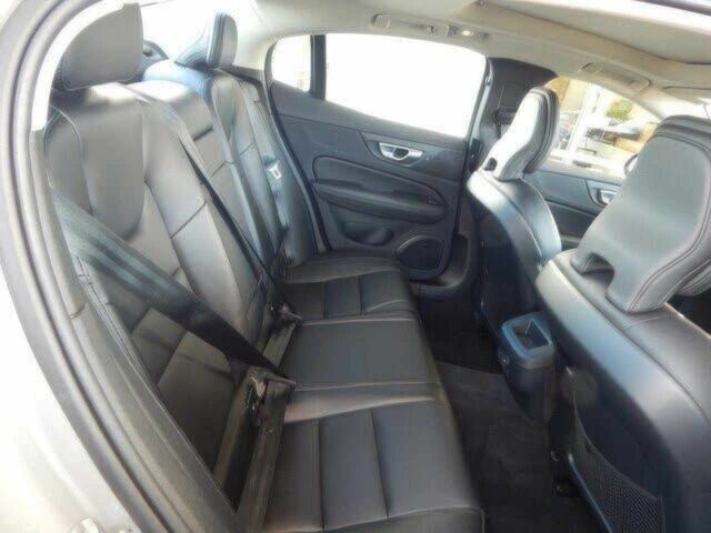 Серый Вольво С60, объемом двигателя 2 л и пробегом 23 тыс. км за 9000 $, фото 9 на Automoto.ua