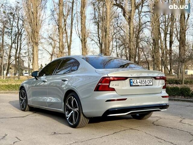 Серый Вольво С60, объемом двигателя 2 л и пробегом 4 тыс. км за 37500 $, фото 24 на Automoto.ua