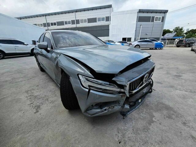 Сірий Вольво С60, об'ємом двигуна 2 л та пробігом 8 тис. км за 15000 $, фото 1 на Automoto.ua