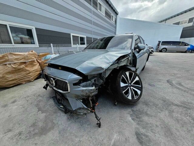 Сірий Вольво С60, об'ємом двигуна 2 л та пробігом 8 тис. км за 15000 $, фото 2 на Automoto.ua