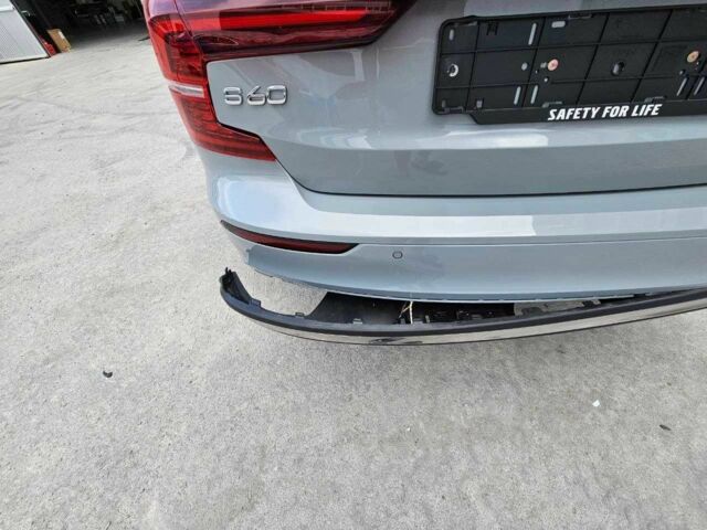 Серый Вольво С60, объемом двигателя 2 л и пробегом 8 тыс. км за 15100 $, фото 20 на Automoto.ua