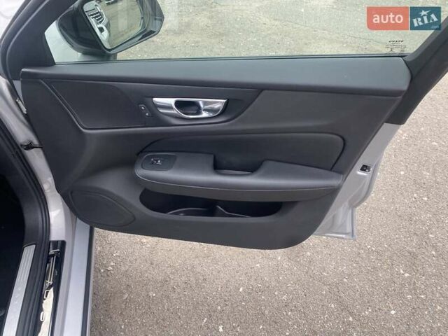 Серый Вольво С60, объемом двигателя 1.97 л и пробегом 5 тыс. км за 28900 $, фото 23 на Automoto.ua