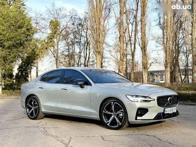 Серый Вольво С60, объемом двигателя 2 л и пробегом 4 тыс. км за 37500 $, фото 10 на Automoto.ua