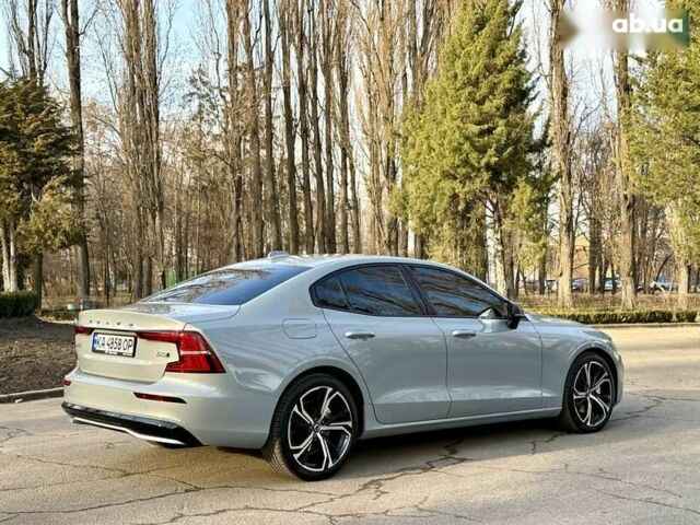 Серый Вольво С60, объемом двигателя 2 л и пробегом 4 тыс. км за 37500 $, фото 25 на Automoto.ua