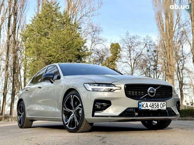 Серый Вольво С60, объемом двигателя 2 л и пробегом 4 тыс. км за 37500 $, фото 16 на Automoto.ua