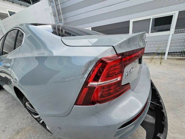 Сірий Вольво С60, об'ємом двигуна 2 л та пробігом 8 тис. км за 15000 $, фото 19 на Automoto.ua