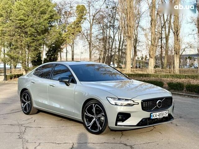 Серый Вольво С60, объемом двигателя 2 л и пробегом 4 тыс. км за 37500 $, фото 14 на Automoto.ua