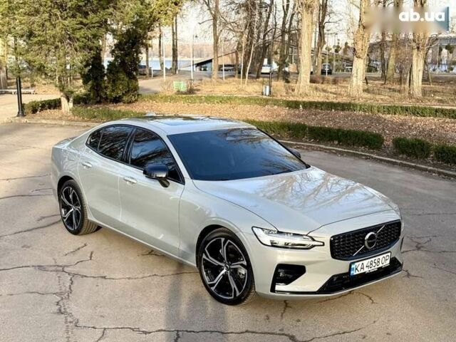 Серый Вольво С60, объемом двигателя 2 л и пробегом 4 тыс. км за 37500 $, фото 13 на Automoto.ua