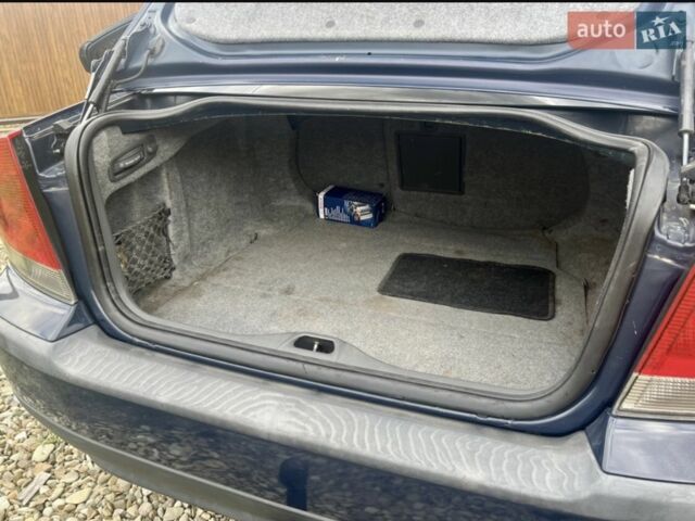 Синий Вольво С60, объемом двигателя 2.4 л и пробегом 390 тыс. км за 4500 $, фото 23 на Automoto.ua