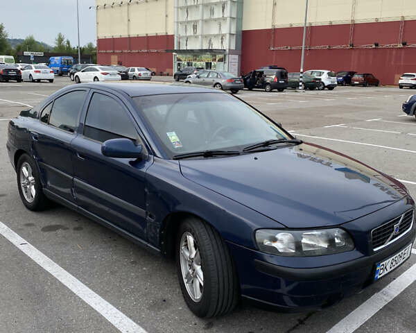 Синій Вольво С60, об'ємом двигуна 2.4 л та пробігом 270 тис. км за 3500 $, фото 1 на Automoto.ua