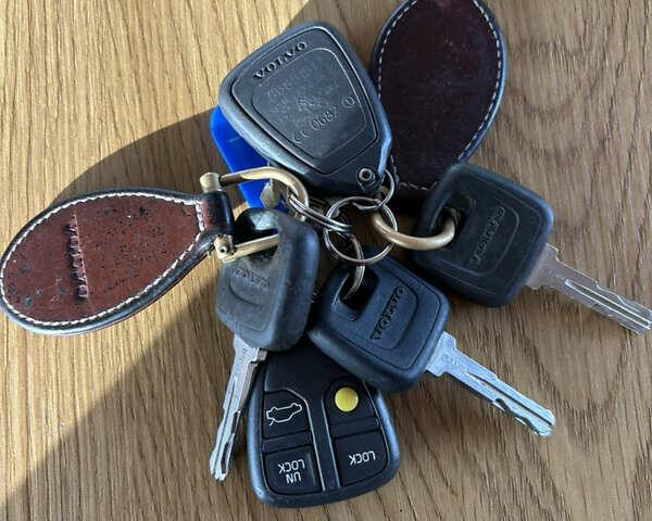 Синій Вольво С60, об'ємом двигуна 2.4 л та пробігом 163 тис. км за 6900 $, фото 16 на Automoto.ua