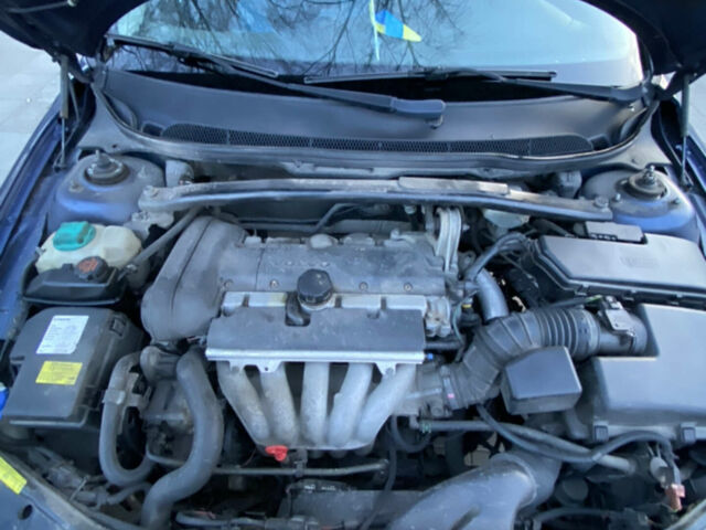Синій Вольво С60, об'ємом двигуна 2.4 л та пробігом 258 тис. км за 4400 $, фото 15 на Automoto.ua