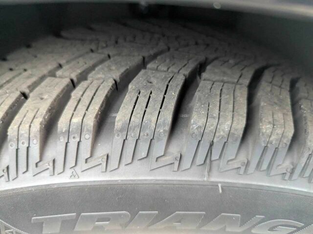 Синий Вольво С60, объемом двигателя 2.4 л и пробегом 323 тыс. км за 5700 $, фото 20 на Automoto.ua