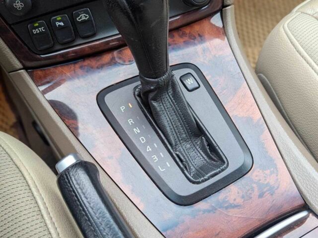 Синий Вольво С60, объемом двигателя 2.4 л и пробегом 323 тыс. км за 5700 $, фото 15 на Automoto.ua