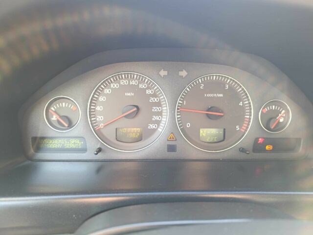 Синій Вольво С60, об'ємом двигуна 2.4 л та пробігом 400 тис. км за 1379 $, фото 2 на Automoto.ua