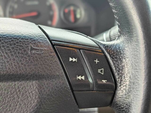 Синий Вольво С60, объемом двигателя 2.4 л и пробегом 323 тыс. км за 5700 $, фото 13 на Automoto.ua