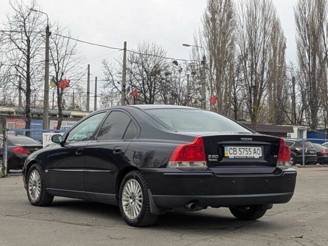 Синий Вольво С60, объемом двигателя 2.4 л и пробегом 323 тыс. км за 5700 $, фото 4 на Automoto.ua