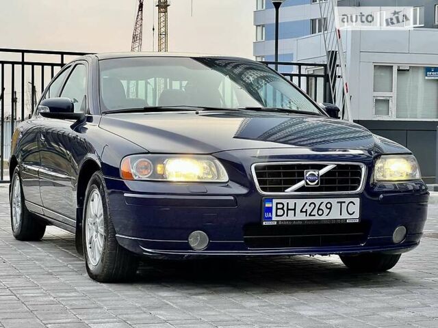 Синий Вольво С60, объемом двигателя 2.4 л и пробегом 173 тыс. км за 7999 $, фото 11 на Automoto.ua