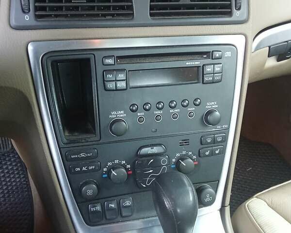 Синий Вольво С60, объемом двигателя 2.4 л и пробегом 290 тыс. км за 6450 $, фото 8 на Automoto.ua