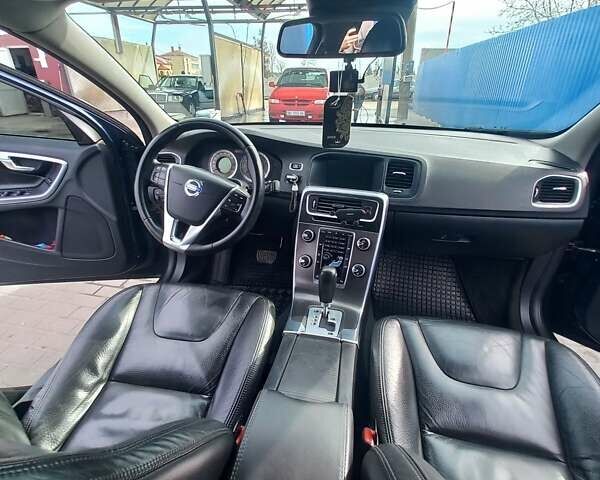 Синий Вольво С60, объемом двигателя 2 л и пробегом 220 тыс. км за 8250 $, фото 6 на Automoto.ua