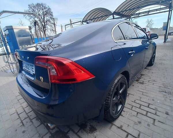 Синий Вольво С60, объемом двигателя 2 л и пробегом 220 тыс. км за 8250 $, фото 7 на Automoto.ua