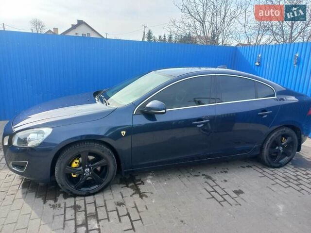 Синий Вольво С60, объемом двигателя 2 л и пробегом 216 тыс. км за 9900 $, фото 3 на Automoto.ua