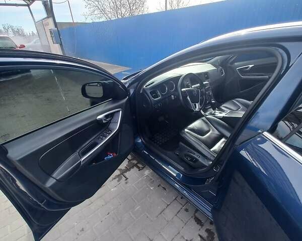 Синий Вольво С60, объемом двигателя 2 л и пробегом 216 тыс. км за 9900 $, фото 7 на Automoto.ua
