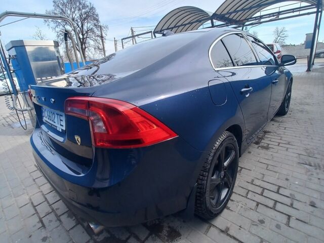 Синий Вольво С60, объемом двигателя 2 л и пробегом 225 тыс. км за 8250 $, фото 3 на Automoto.ua