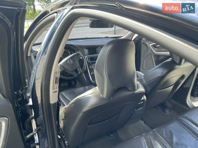 Синий Вольво С60, объемом двигателя 1.6 л и пробегом 250 тыс. км за 9000 $, фото 19 на Automoto.ua