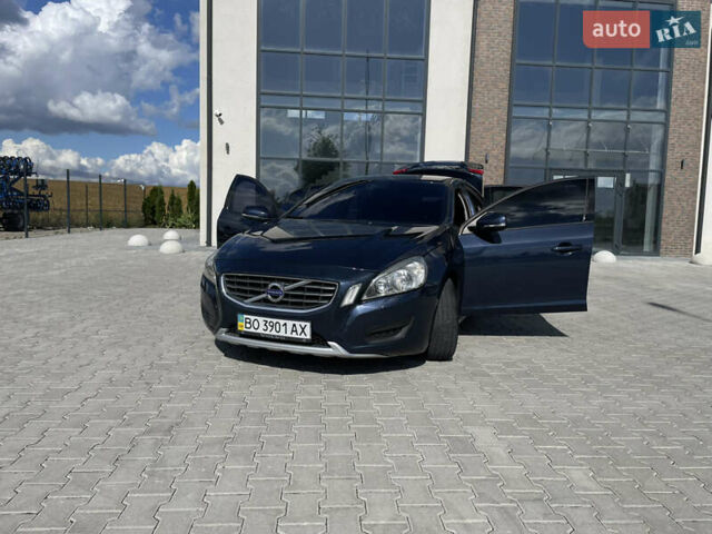 Синий Вольво С60, объемом двигателя 1.6 л и пробегом 250 тыс. км за 9000 $, фото 3 на Automoto.ua