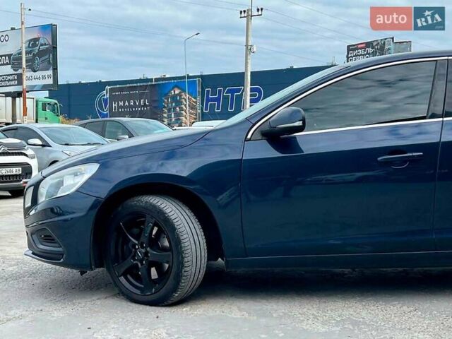 Синій Вольво С60, об'ємом двигуна 2.4 л та пробігом 233 тис. км за 9590 $, фото 2 на Automoto.ua