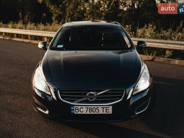 Вольво С60 2012 в Ровно на Automoto.ua Синий Вольво С60, объемом двигателя 2.5 л и пробегом 190 тыс. км за 10850 $, фото 40 на Automoto.ua