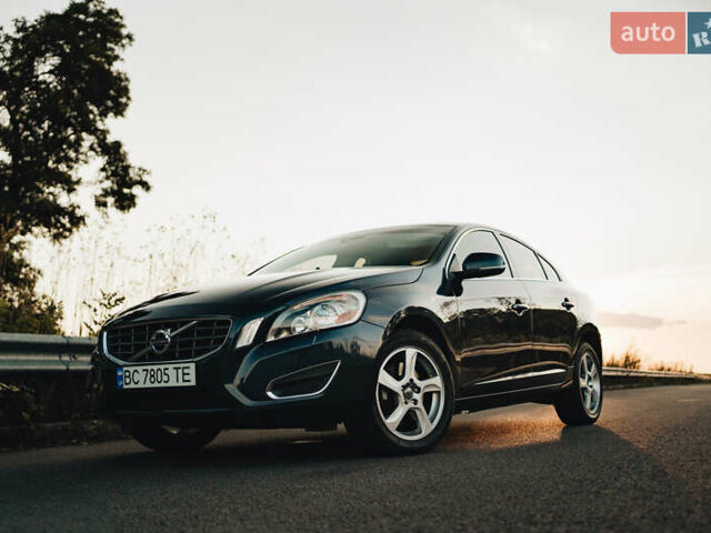 Вольво С60 2012 в Ровно на Automoto.ua Синий Вольво С60, объемом двигателя 2.5 л и пробегом 190 тыс. км за 10850 $, фото 3 на Automoto.ua