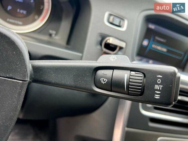 Синій Вольво С60, об'ємом двигуна 2.4 л та пробігом 233 тис. км за 9590 $, фото 24 на Automoto.ua