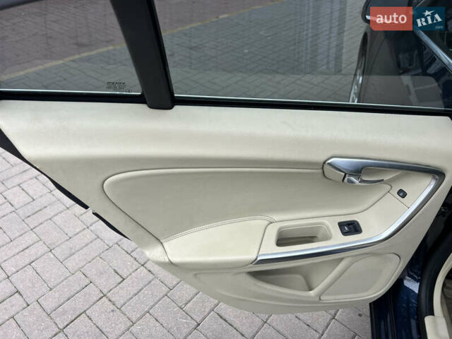 Синий Вольво С60, объемом двигателя 2.52 л и пробегом 261 тыс. км за 7800 $, фото 24 на Automoto.ua