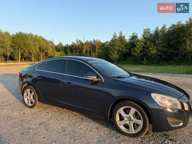 Синий Вольво С60, объемом двигателя 2.5 л и пробегом 160 тыс. км за 11999 $, фото 18 на Automoto.ua