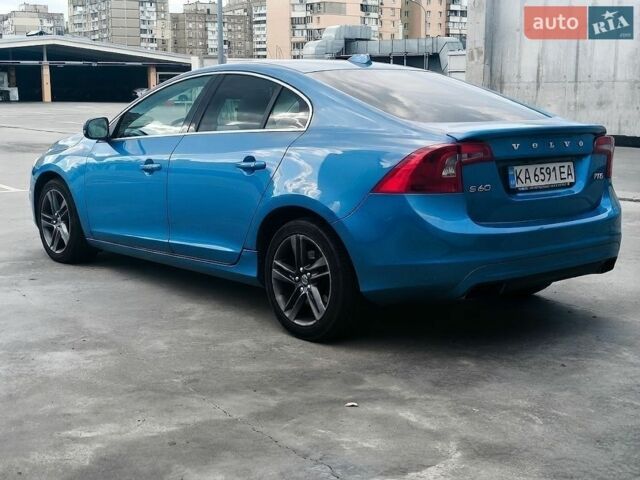Синий Вольво С60, объемом двигателя 2.5 л и пробегом 206 тыс. км за 9700 $, фото 6 на Automoto.ua