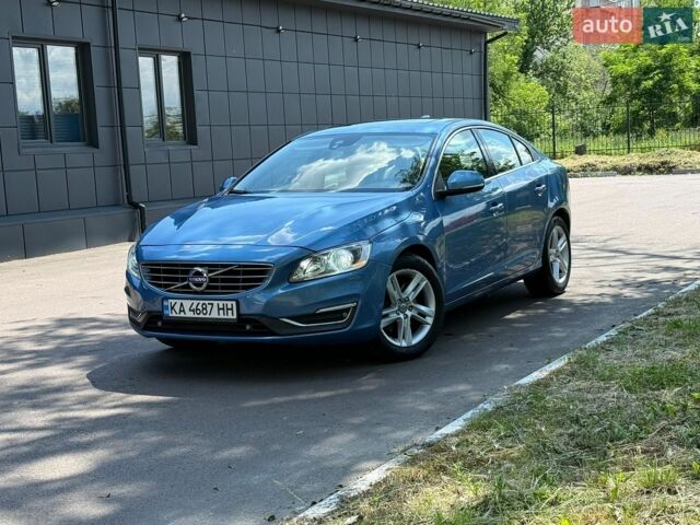 Синий Вольво С60, объемом двигателя 2.5 л и пробегом 140 тыс. км за 10555 $, фото 5 на Automoto.ua