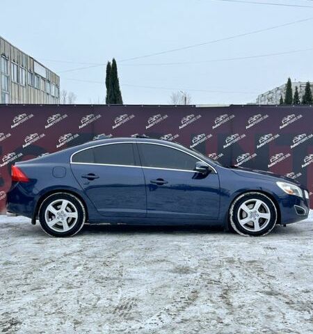 Синий Вольво С60, объемом двигателя 2.53 л и пробегом 197 тыс. км за 11800 $, фото 3 на Automoto.ua