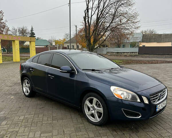 Синий Вольво С60, объемом двигателя 2.5 л и пробегом 260 тыс. км за 9999 $, фото 2 на Automoto.ua