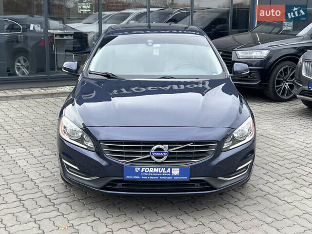 Синий Вольво С60, объемом двигателя 2.5 л и пробегом 206 тыс. км за 9990 $, фото 4 на Automoto.ua