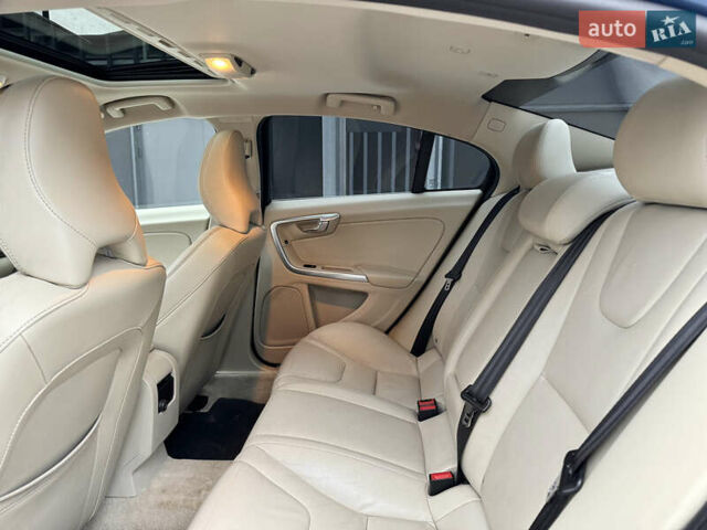 Синій Вольво С60, об'ємом двигуна 2 л та пробігом 164 тис. км за 11950 $, фото 19 на Automoto.ua