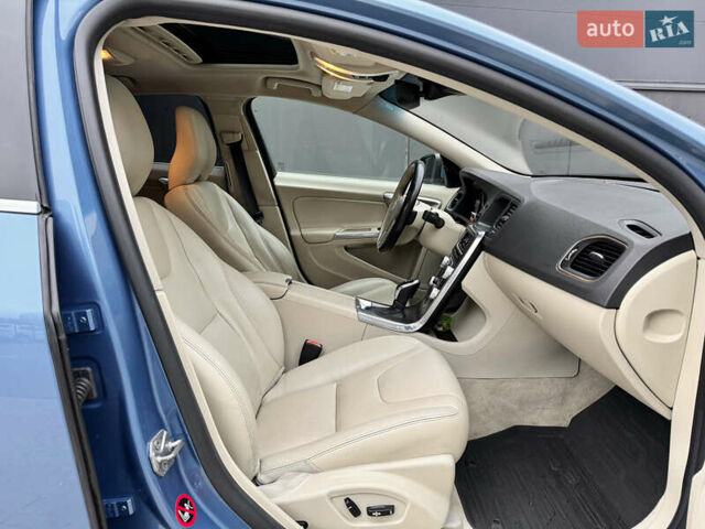 Синій Вольво С60, об'ємом двигуна 2 л та пробігом 164 тис. км за 11950 $, фото 8 на Automoto.ua