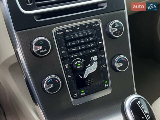 Синий Вольво С60, объемом двигателя 2.5 л и пробегом 206 тыс. км за 9990 $, фото 23 на Automoto.ua