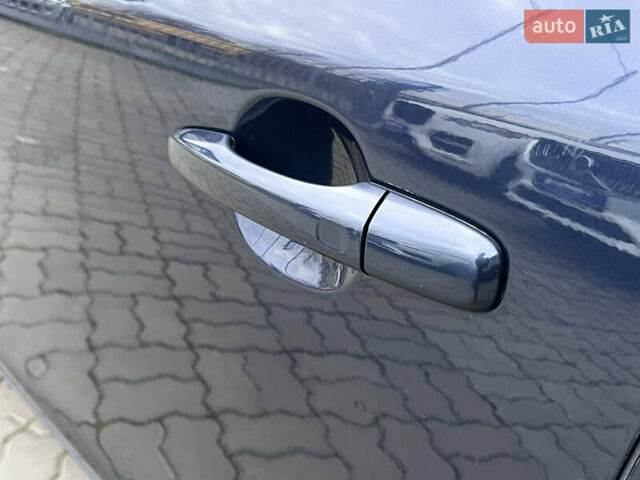 Синий Вольво С60, объемом двигателя 2.5 л и пробегом 206 тыс. км за 9990 $, фото 10 на Automoto.ua