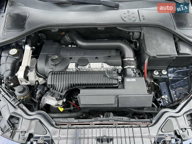 Синий Вольво С60, объемом двигателя 2.5 л и пробегом 206 тыс. км за 9990 $, фото 47 на Automoto.ua