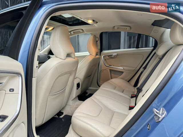 Синій Вольво С60, об'ємом двигуна 2 л та пробігом 164 тис. км за 11950 $, фото 18 на Automoto.ua