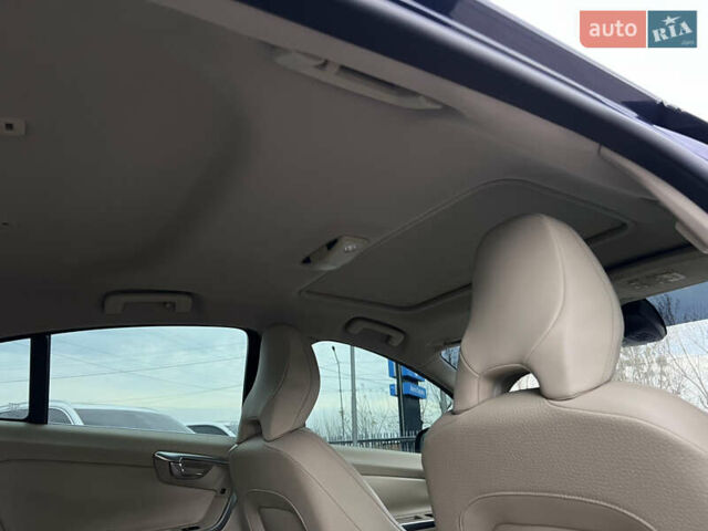 Синий Вольво С60, объемом двигателя 2.5 л и пробегом 206 тыс. км за 9990 $, фото 33 на Automoto.ua